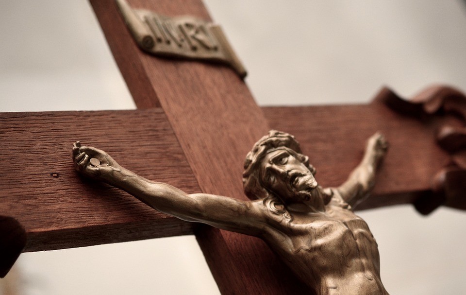 jesus-christ-sur la croix.jpg
